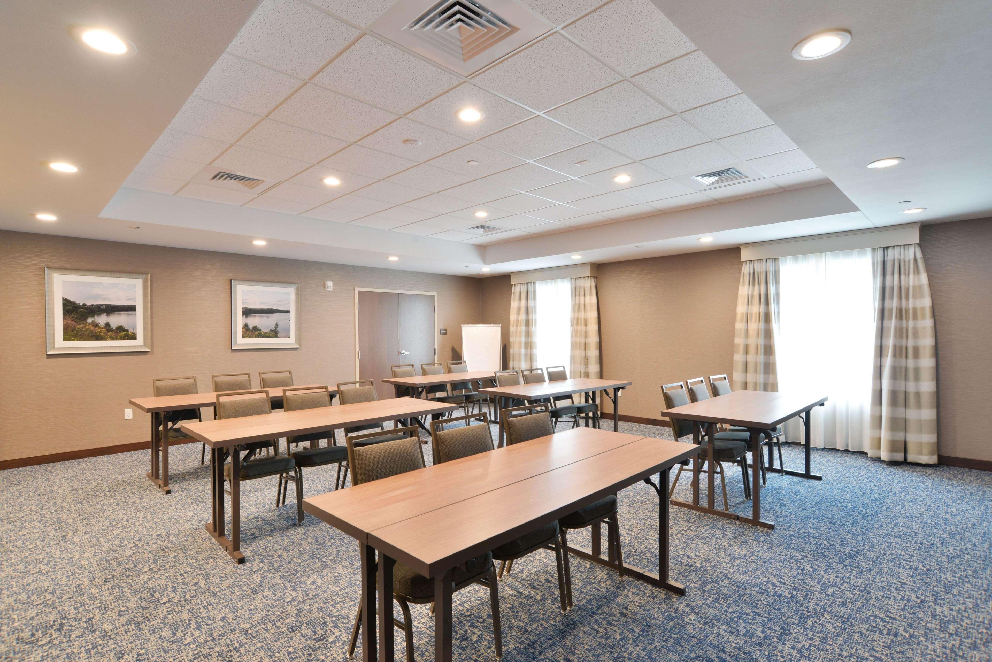 Hampton Inn & Suites Menomonie-Uw Stout Екстериор снимка