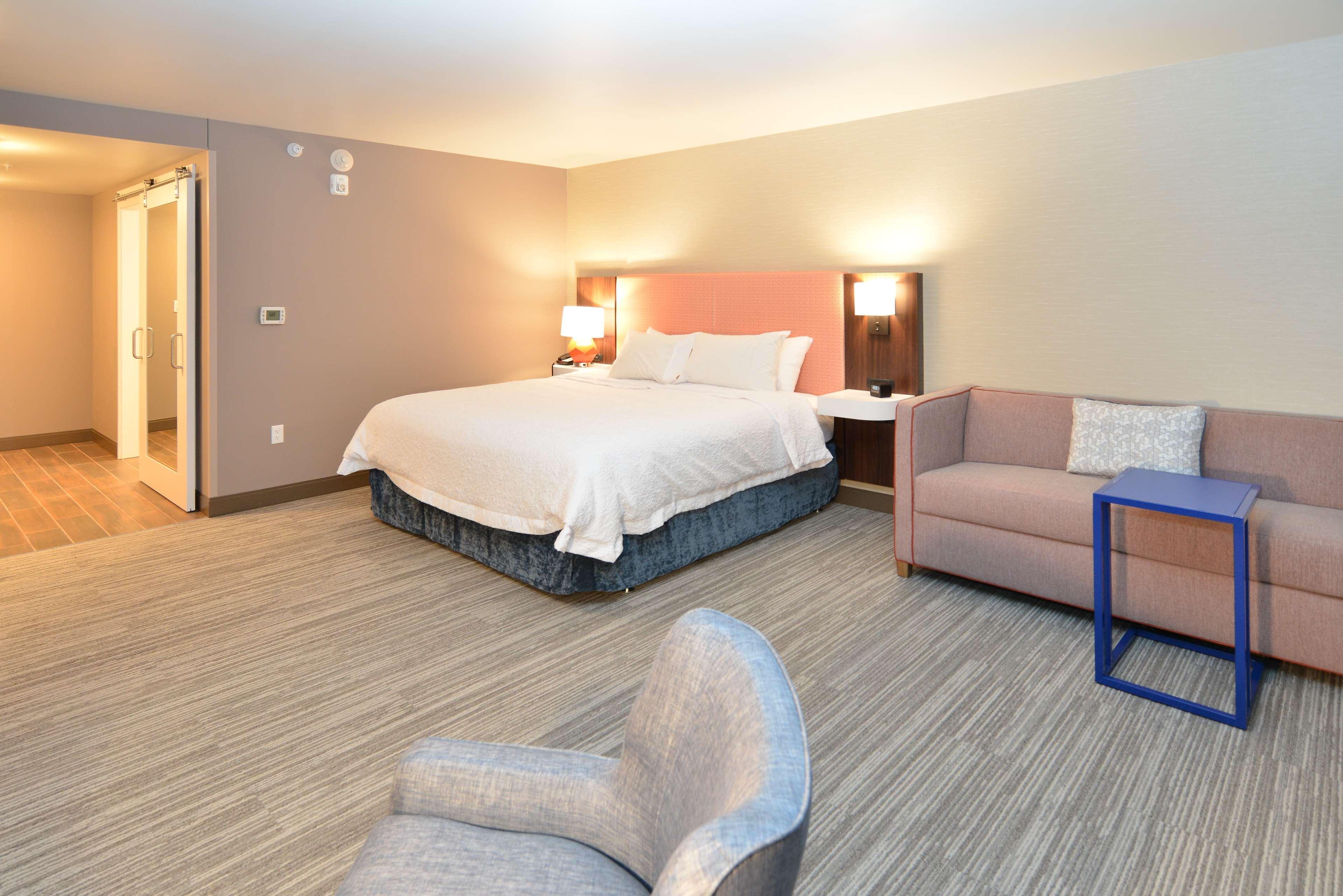 Hampton Inn & Suites Menomonie-Uw Stout Екстериор снимка
