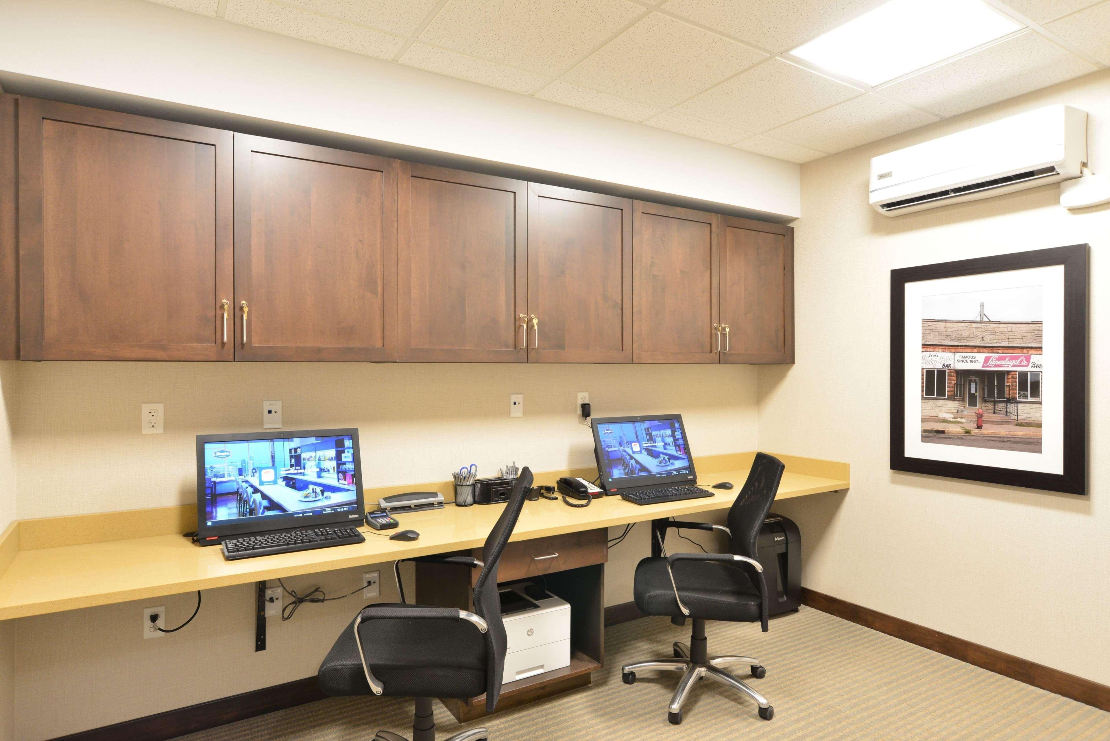 Hampton Inn & Suites Menomonie-Uw Stout Екстериор снимка