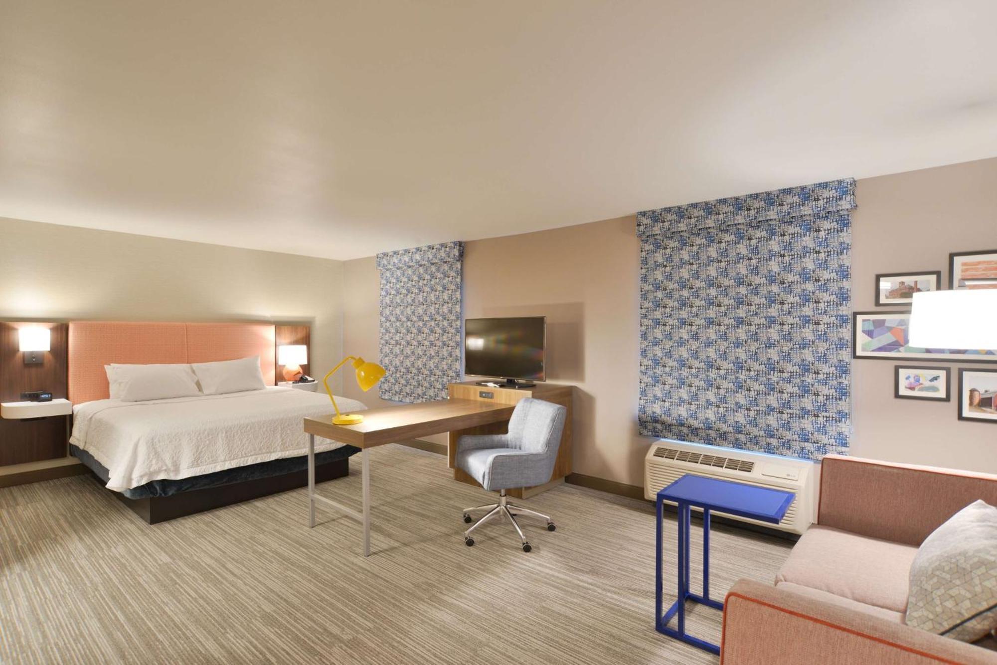 Hampton Inn & Suites Menomonie-Uw Stout Екстериор снимка