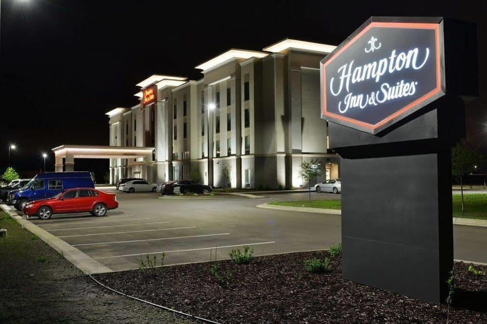 Hampton Inn & Suites Menomonie-Uw Stout Екстериор снимка