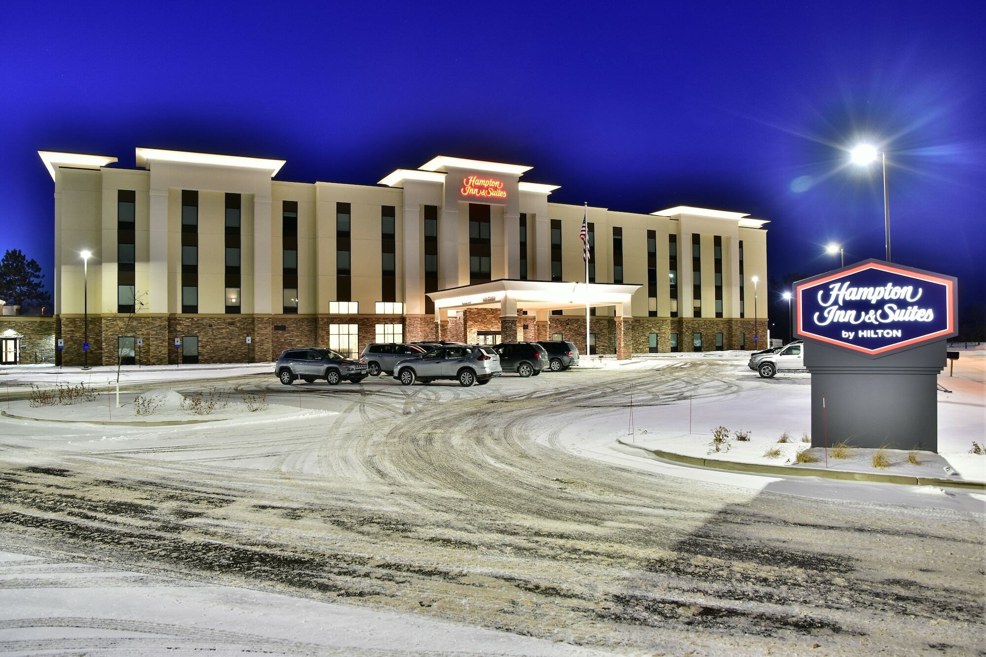 Hampton Inn & Suites Menomonie-Uw Stout Екстериор снимка